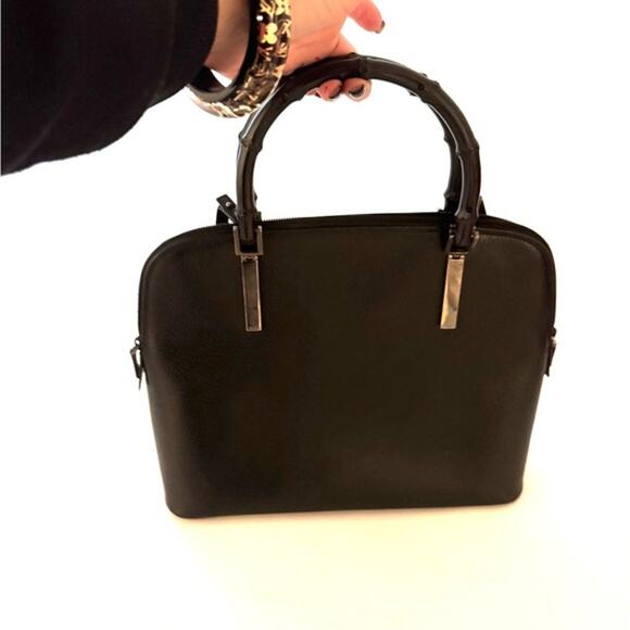 Gucci Black Pebble Grained leather w/bamboo handle /top zip/silver hardware - Picture 6 of 8